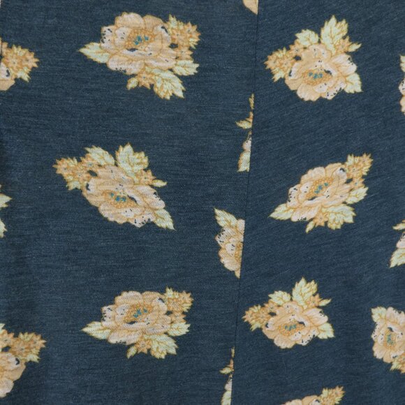 We The Free Shirt Womens Medium Short Sleeve Floral T-Shirt Flower Leaf Pattern - Picture 4 of 12